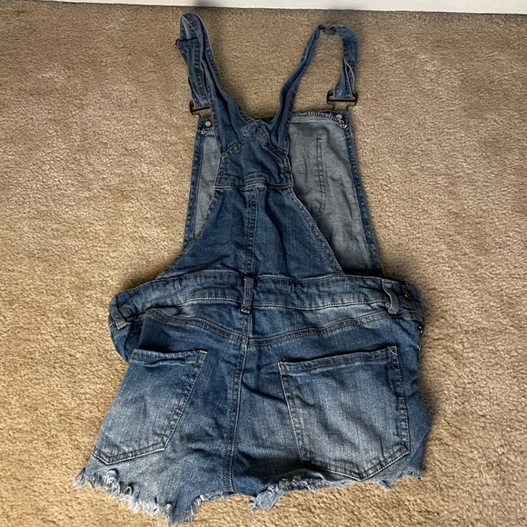 Ripped Jean Short Overalls - 8 US - Picture 4 of 4